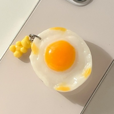 달걀프라이에 구미베어 스마트톡